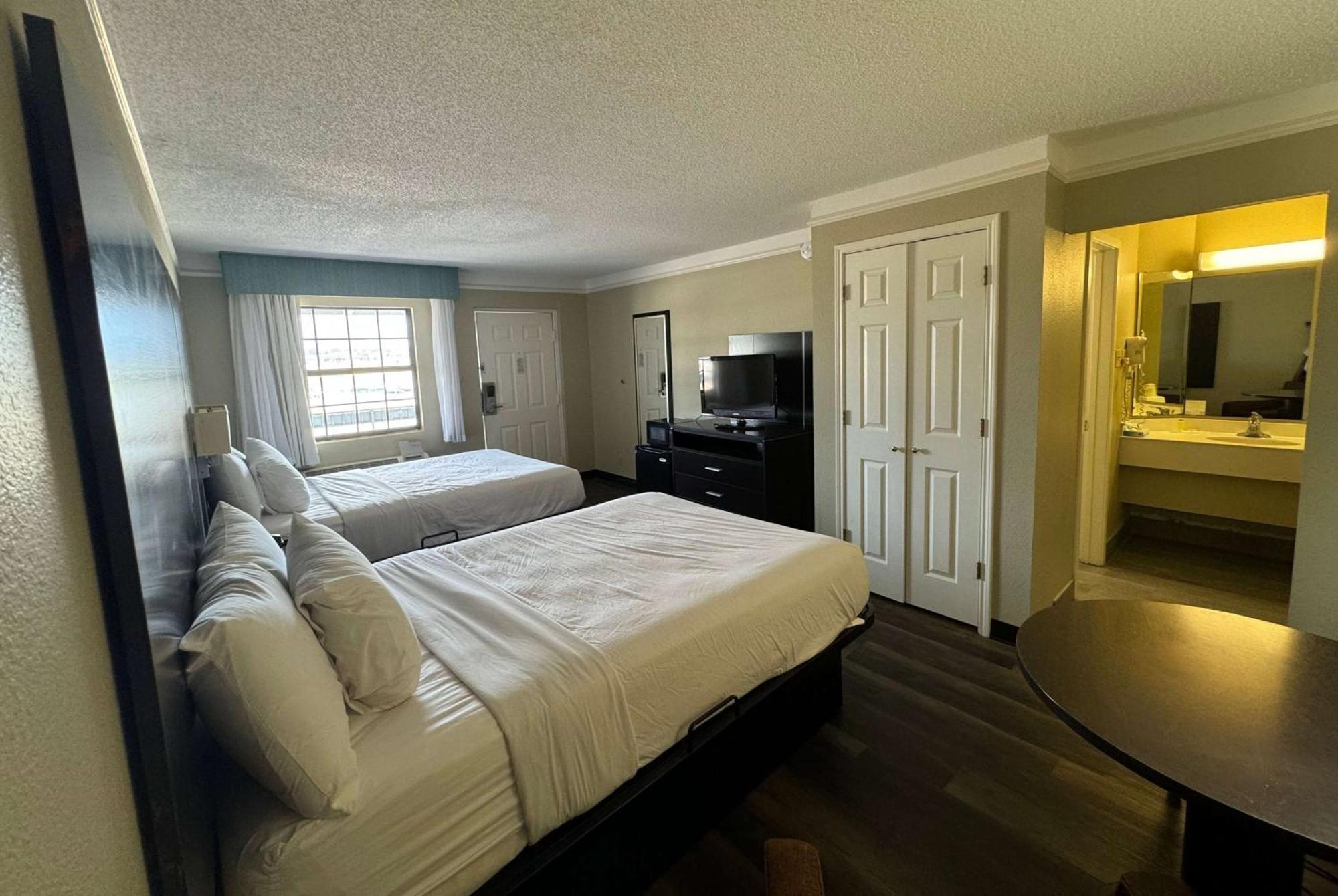 Travelodge By Wyndham Tuscaloosa Εξωτερικό φωτογραφία